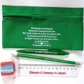 Penar verde echipat cu rechizite personalizate mesaj